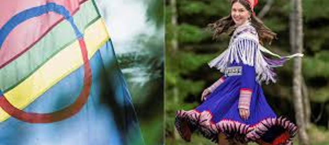 Foto: samenes nasjonaldag! En person i et plagg